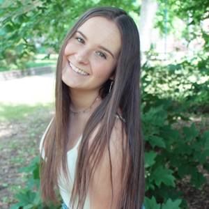 Meet your Posher, Macie